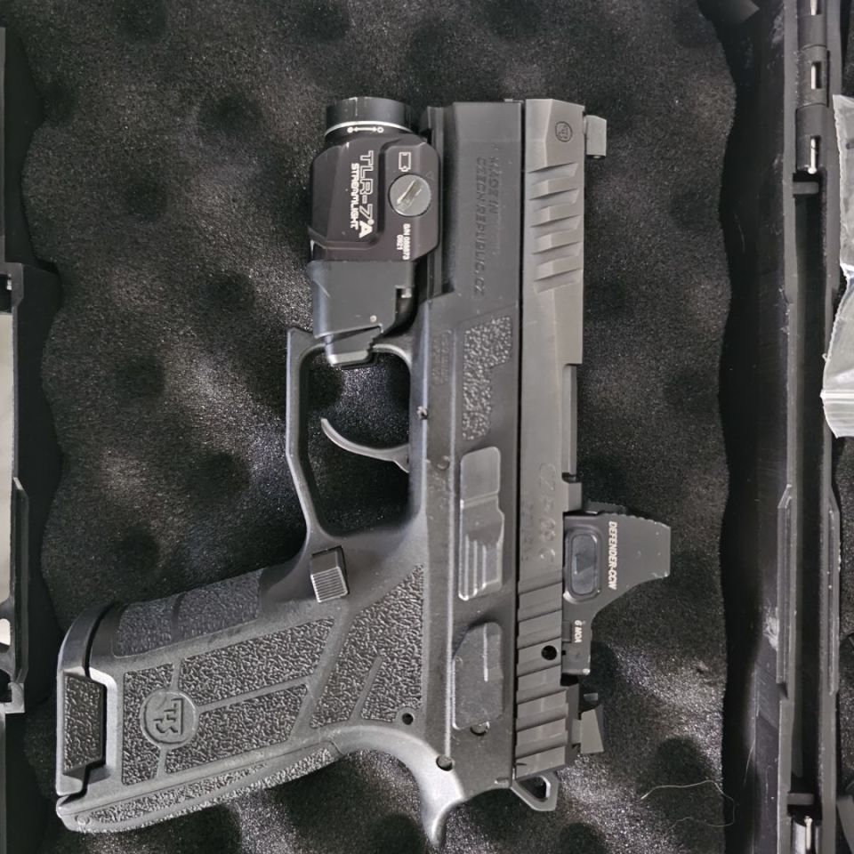 Image 1 - Cz p09c