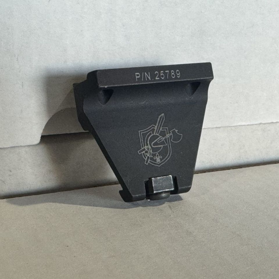 Image 1 - KAC Aimpoint Offset Mount