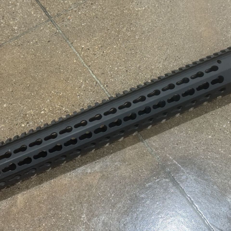 Image 4 - KAC SR15 URX4 14.5 Keymod