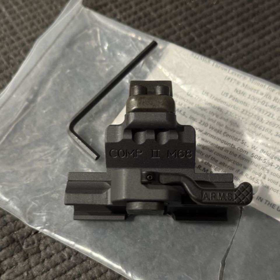 Image 2 - A.R.M.S. Comp II M68 Aimpoint
