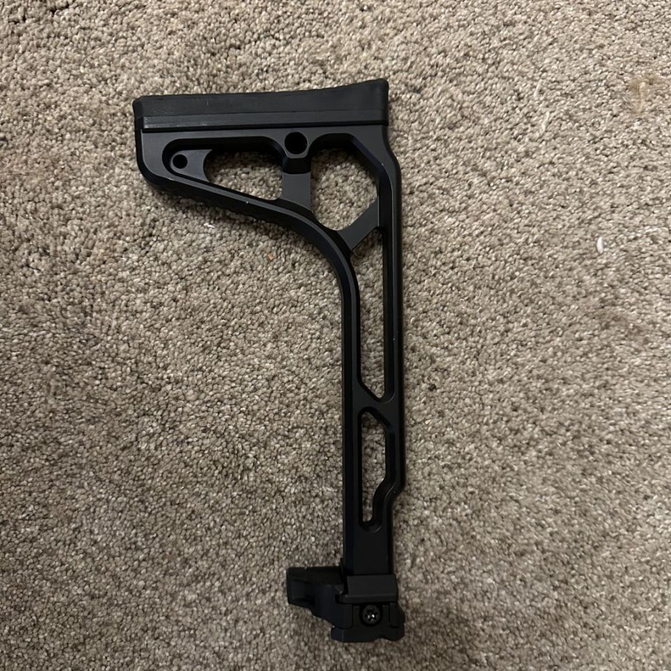 Image 1 - Sig Kate Moss Stock 