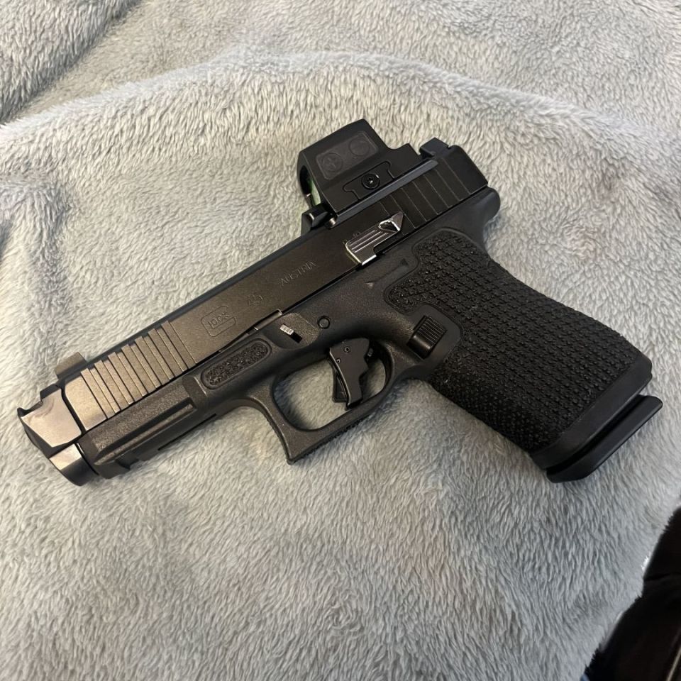 Image 4 - Glock 45 complete slide only 
