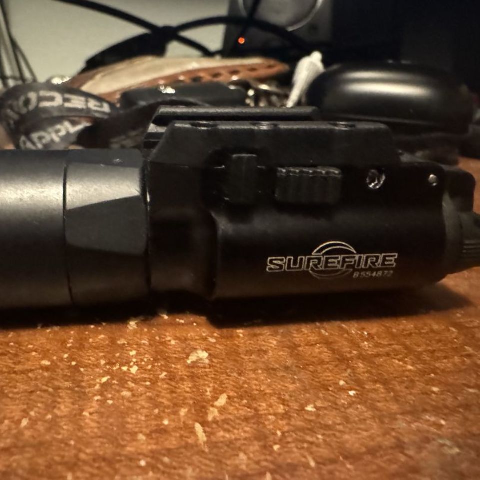 Image 1 - Surefire X300u-a 1000 lumen