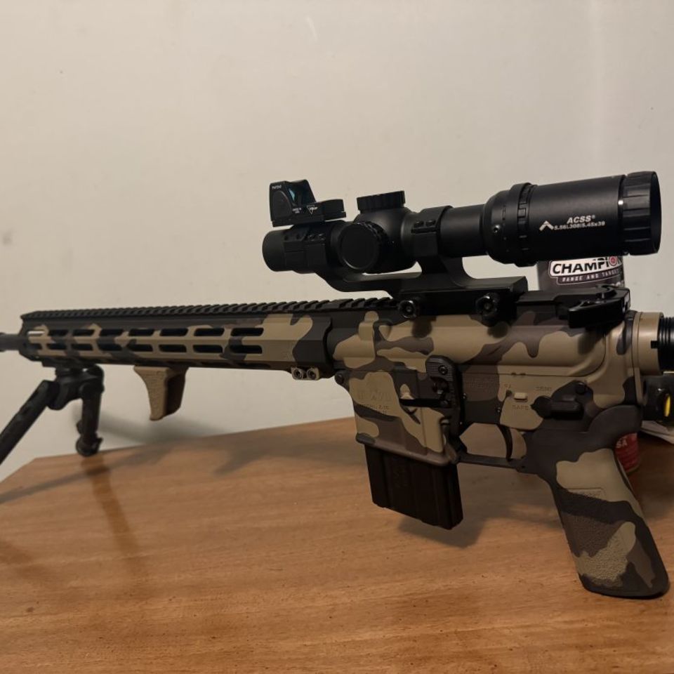 Image 3 - Iwi Zion 15 Spr