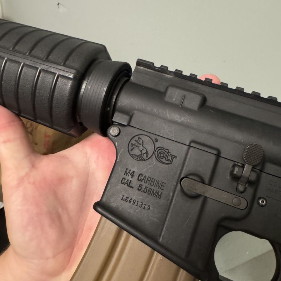 Image 2 - Colt M4 6920 LE