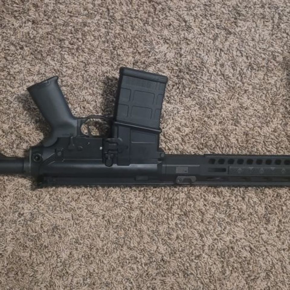 Image 2 - Sig 716i Tread 