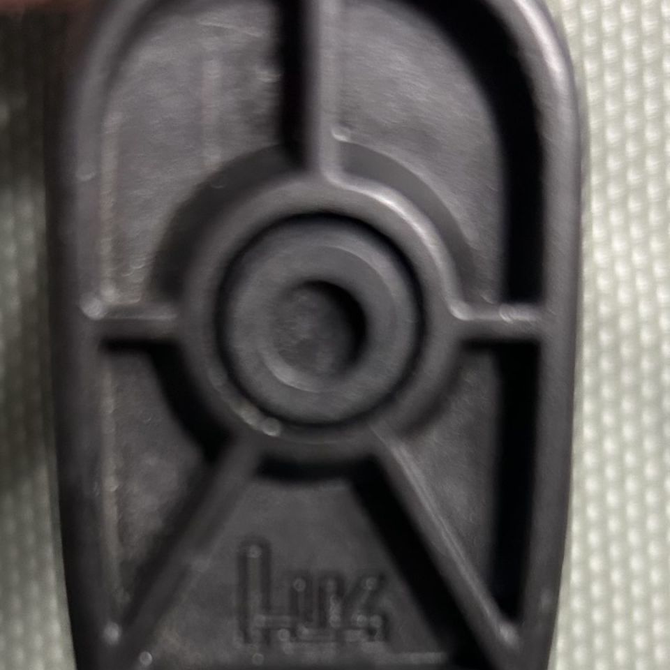 Image 3 - HK P2000 low cap mag