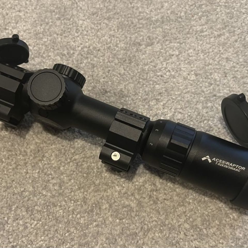 Image 1 - [PRICE DROP] Like new ACSS Raptor + mount