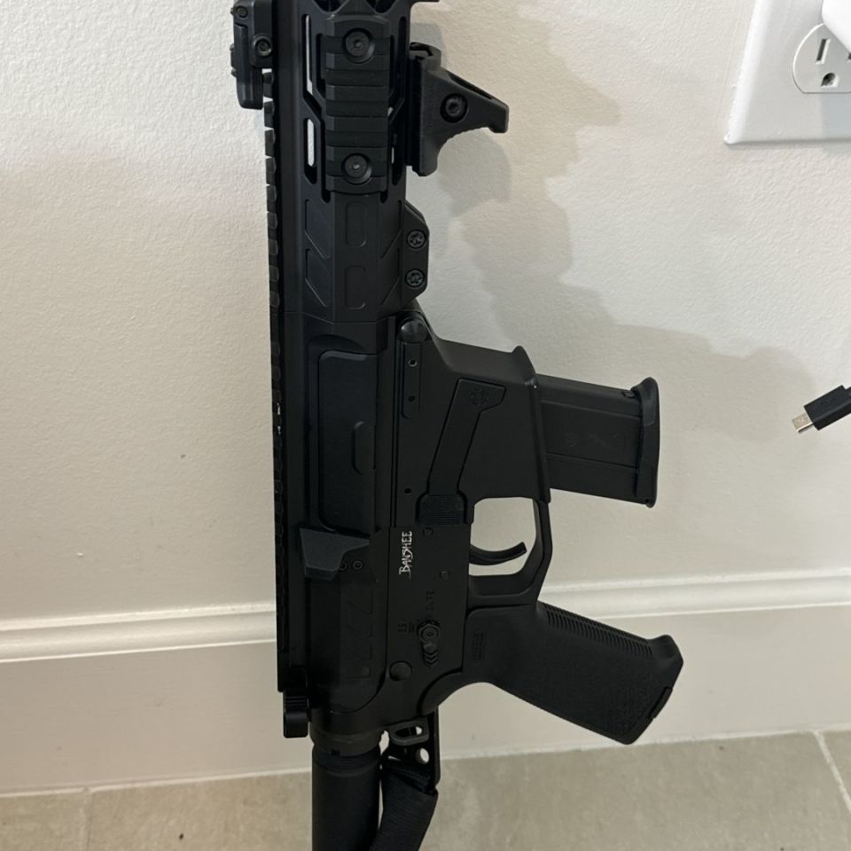 Image 3 - CMMG Banshee  1100$