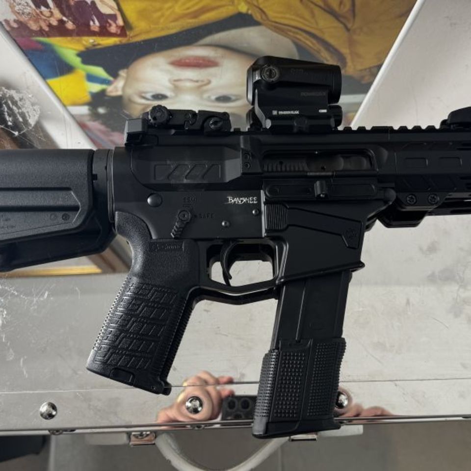 Image 4 - CMMG Banshee  1100$