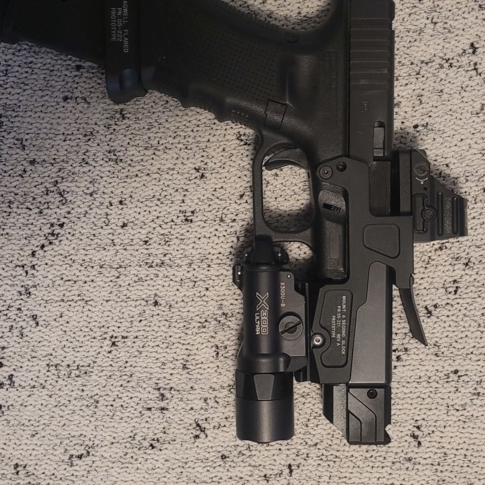 Image 5 - Glock 17.4 larp edition.