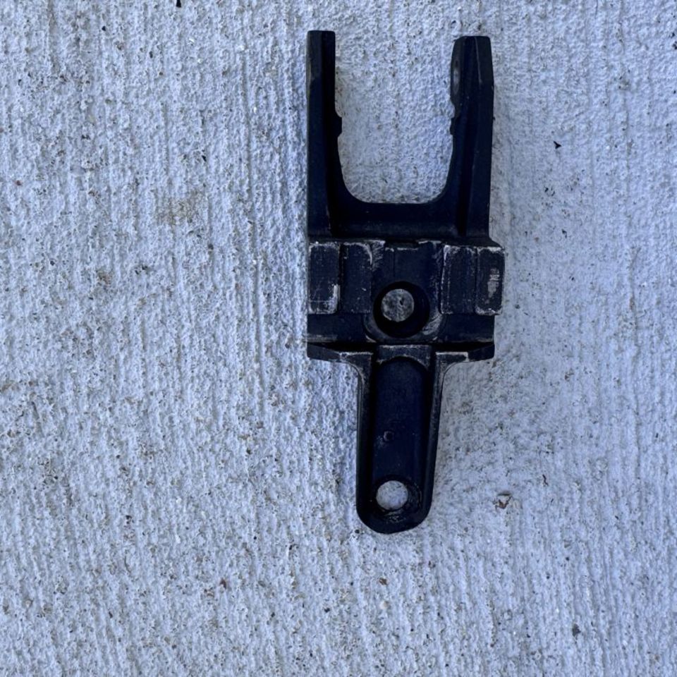 Image 2 - Russian rear trunnion 