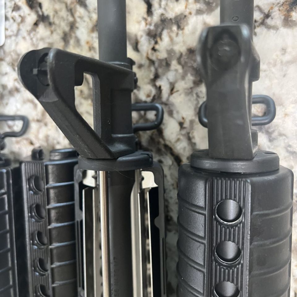 Image 4 - Colt 11.5 upper 6933 BCG