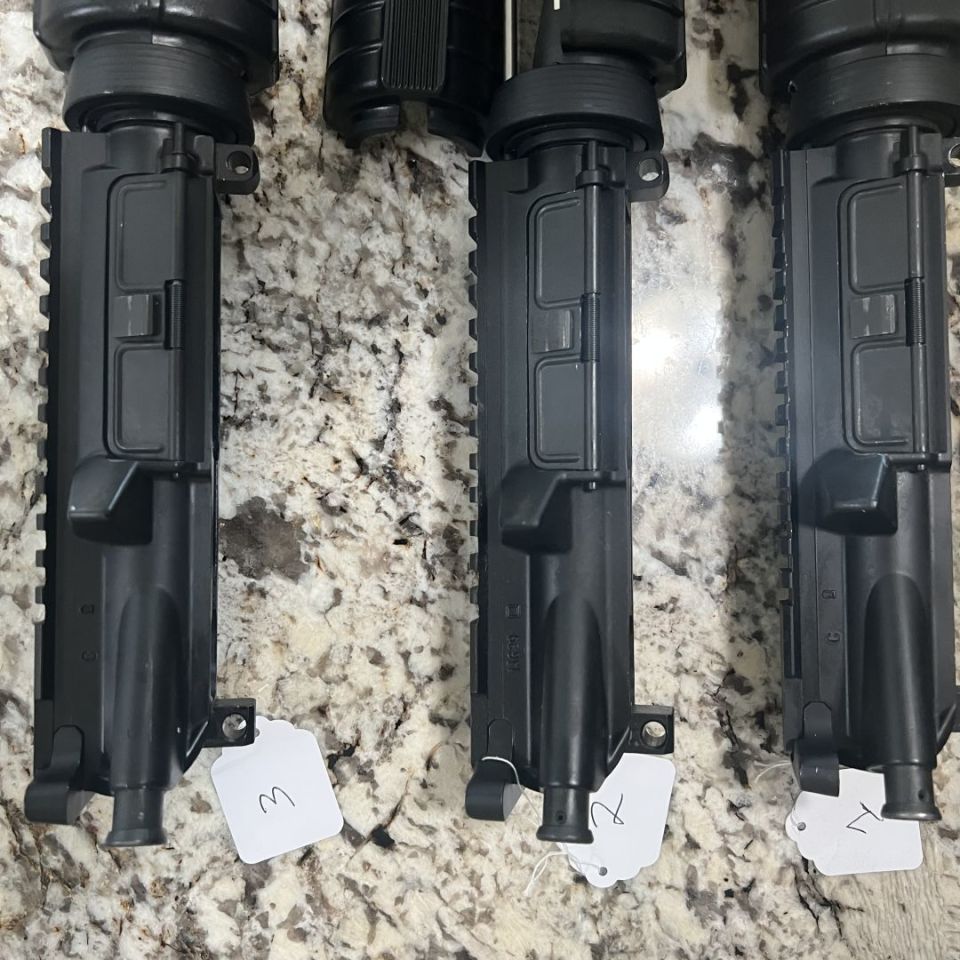 Image 2 - Colt 11.5 upper 6933 BCG