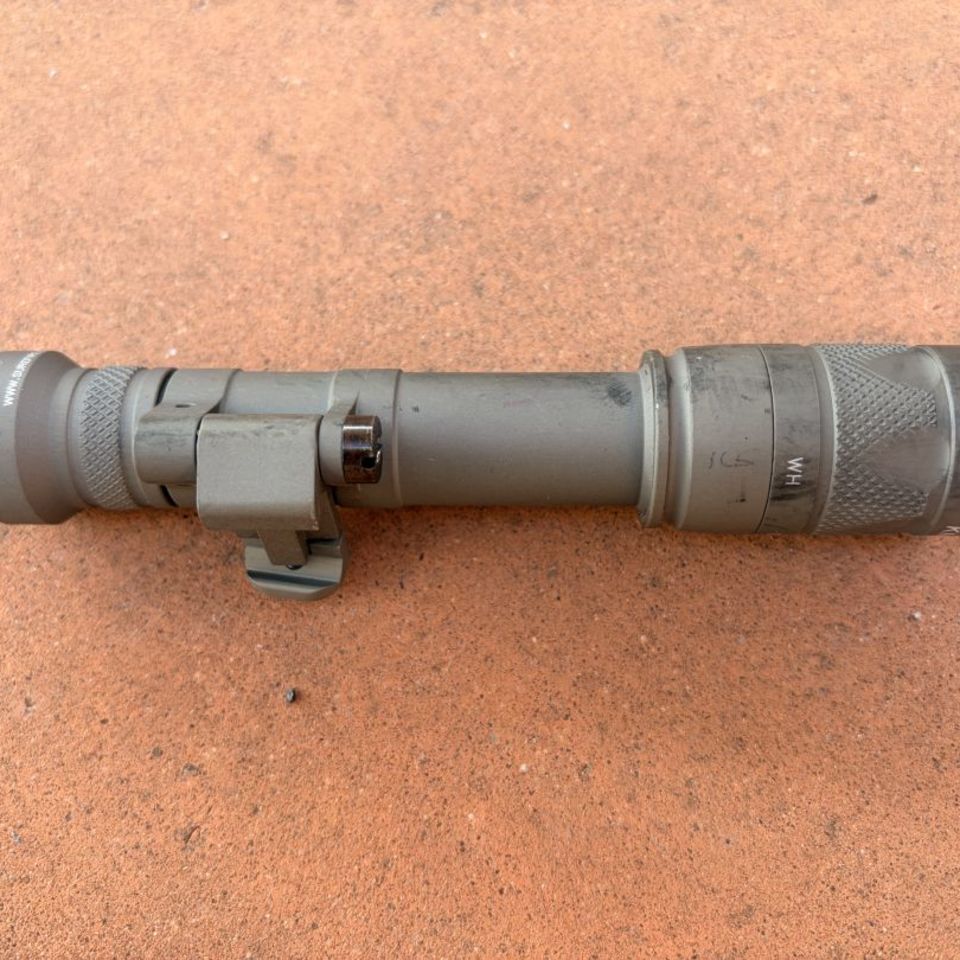 Image 3 - Surefire M640 Vampire
