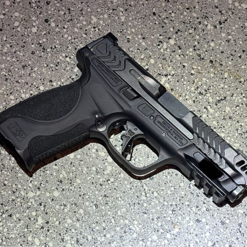 Image 3 - M&P Carry Comp Metal 