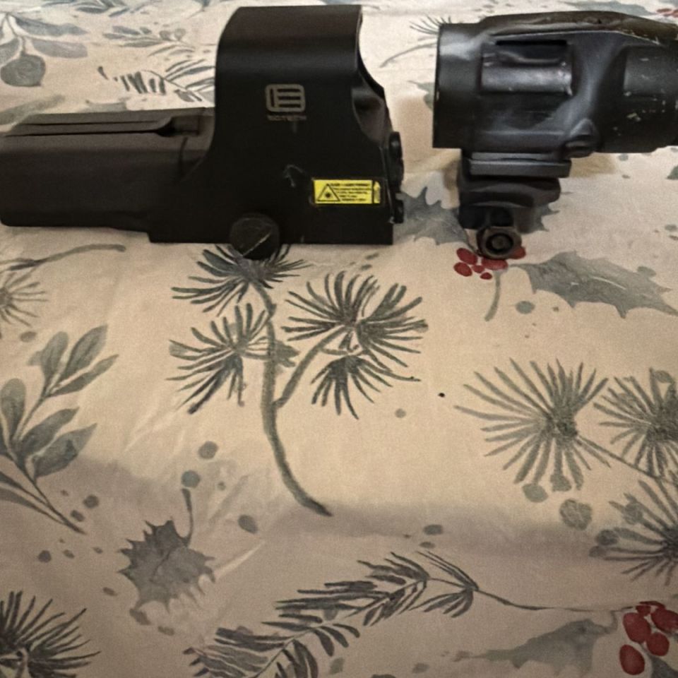 Image 1 - EOTECH 512 with magnifier 