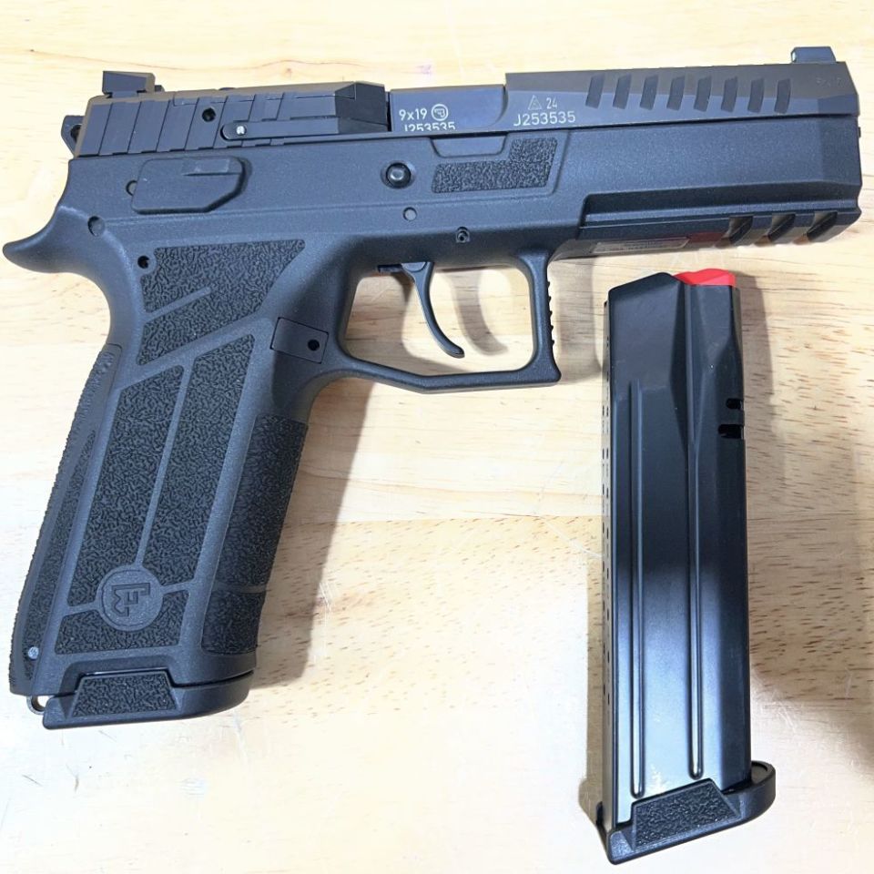 Image 2 - CZ P-09 F Nocturne