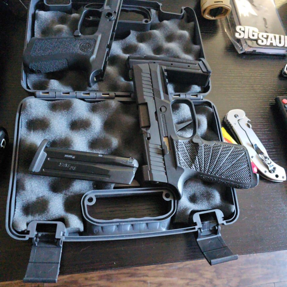 Image 3 - Sig Sauer P320 X carry