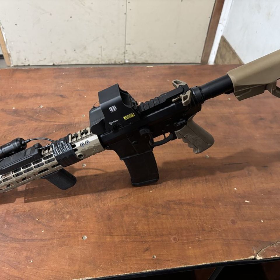 Image 2 - Ar15 pistol