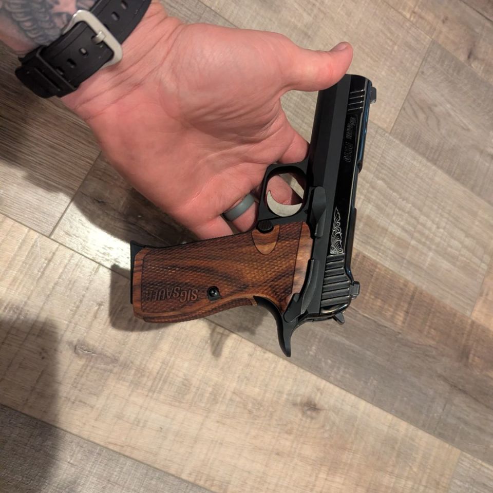 Image 2 - Sig p210 carry