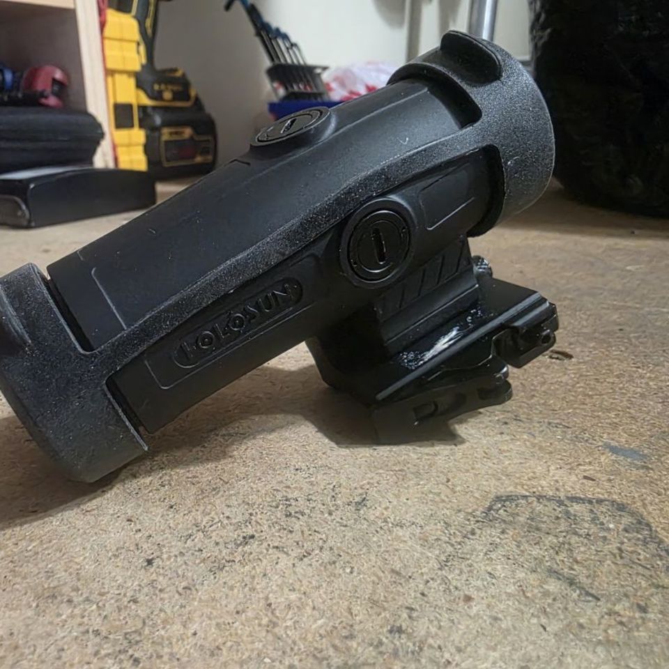 Image 2 - Holosun 3x magnifier