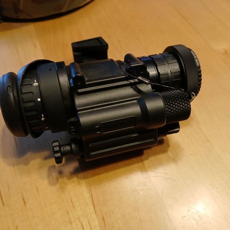 Image 1 - Omni7 PVS 14