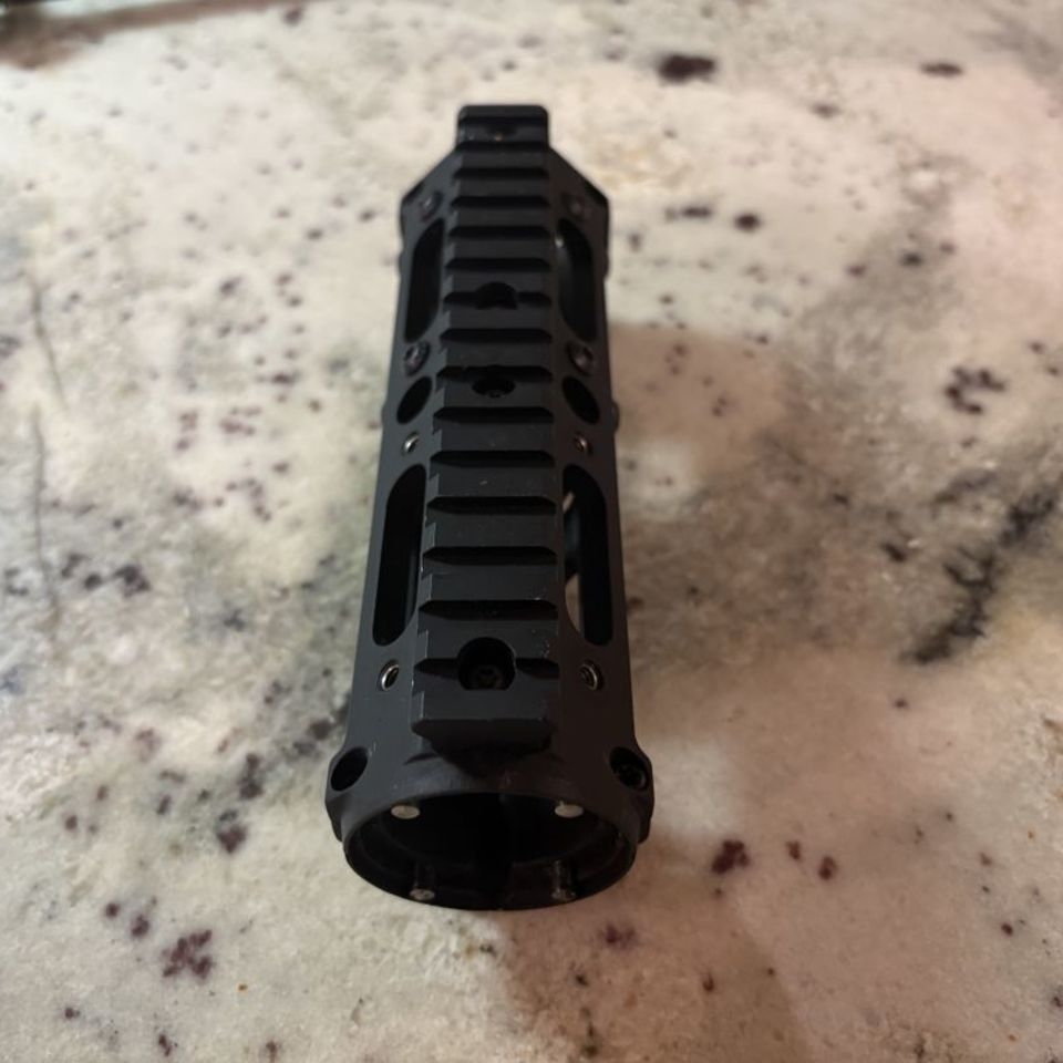 Image 4 - GG&G 1285 Handguard