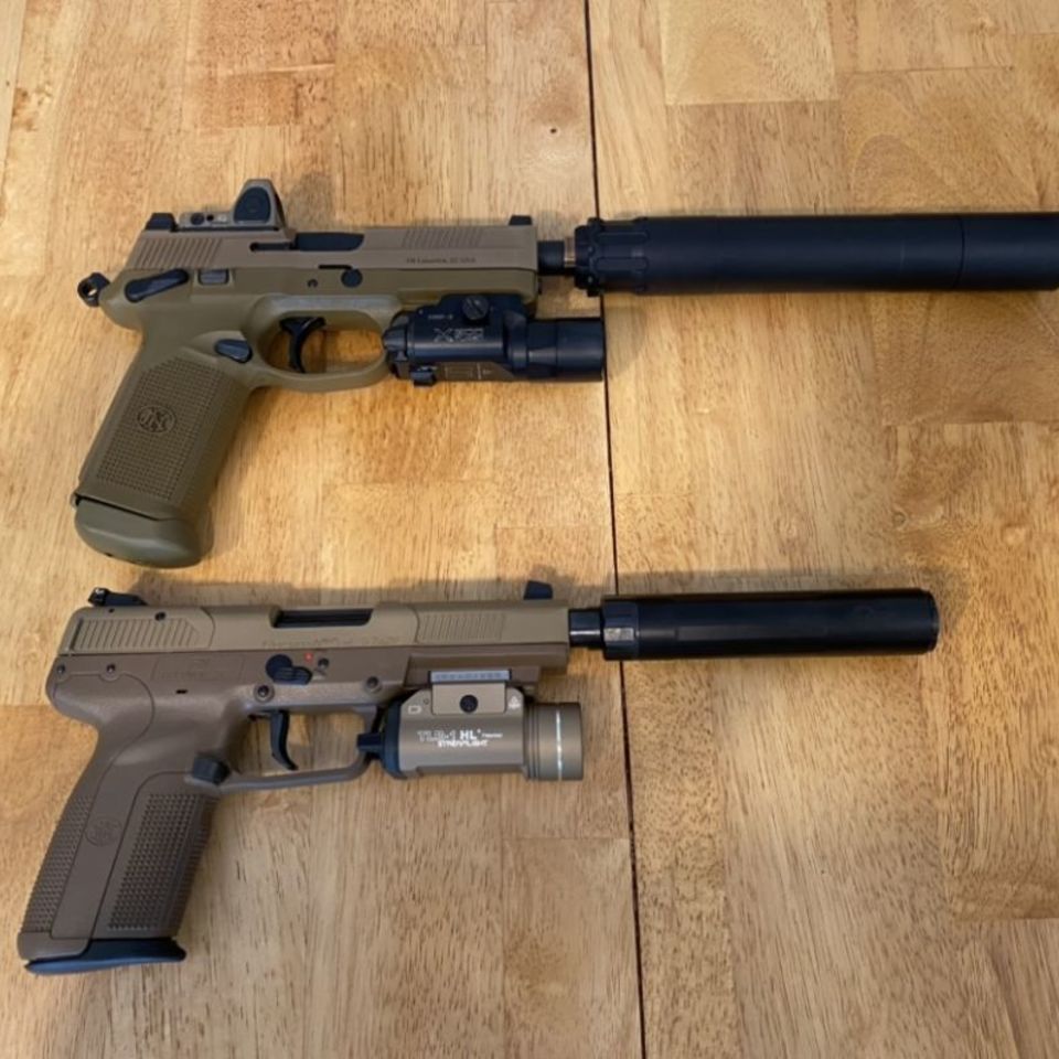 Image 6 - FN five Seven MK2 + Extras