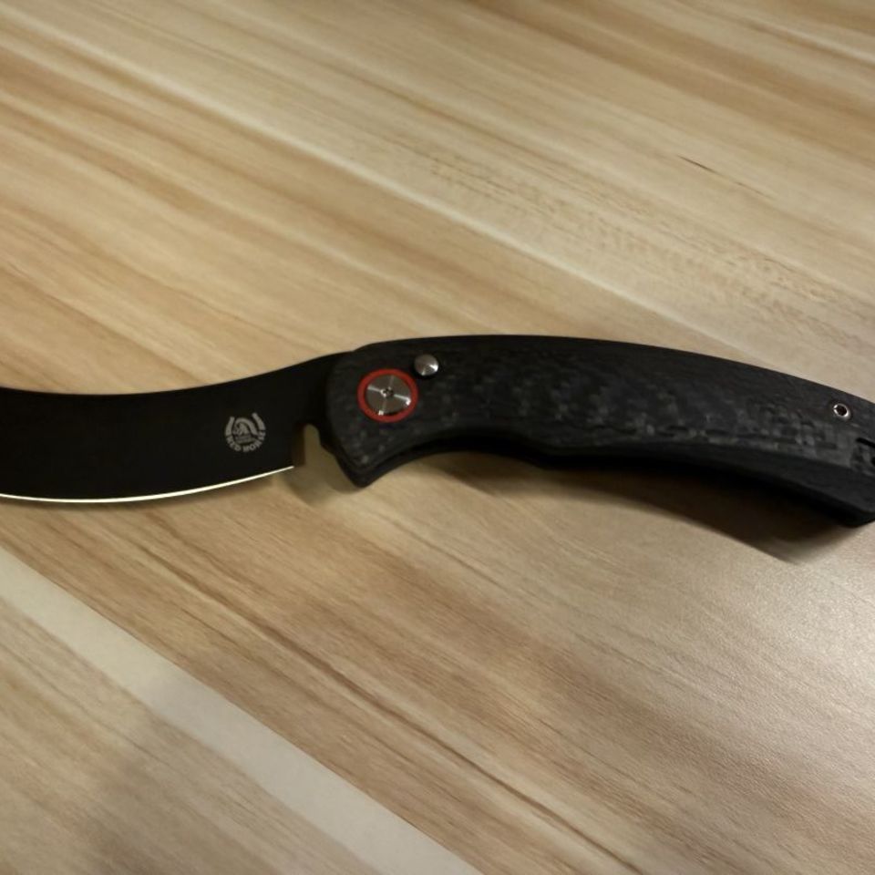 Image 1 - Red Horse Hell Razor carbon