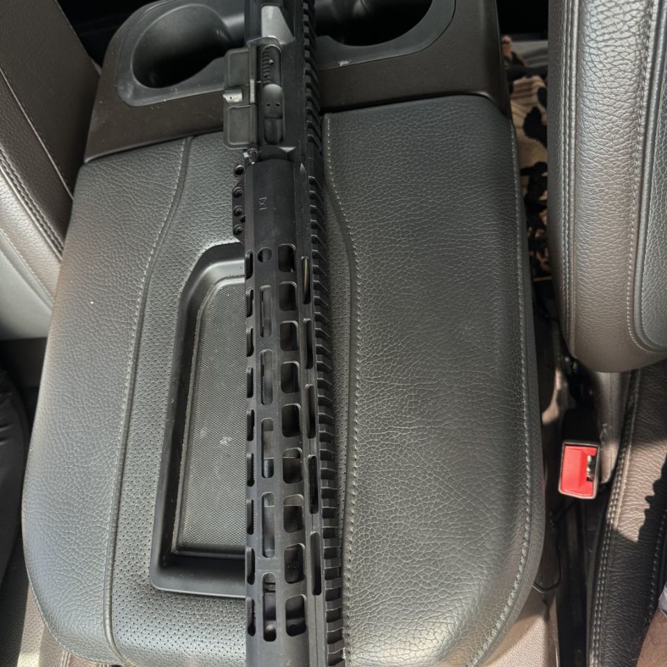 Image 1 - 10.5 556 upper