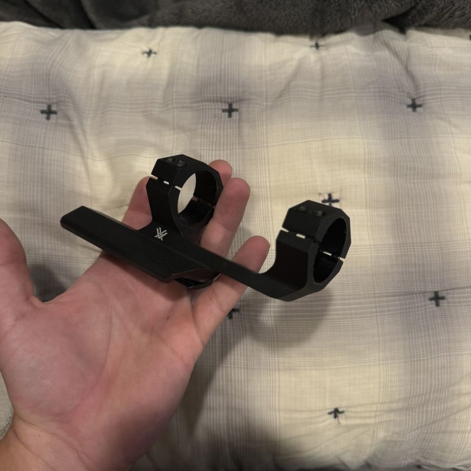 Image 2 - Vortex cantilever mount