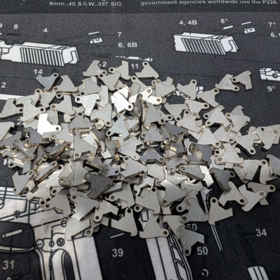 Image 2 - Lot of 200+ TX-22 FRTs