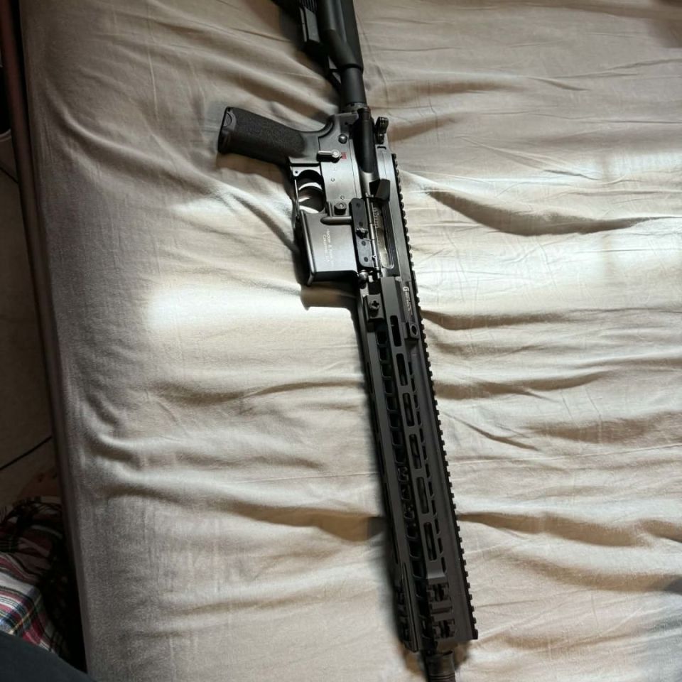 Image 2 - HK MR556 A1