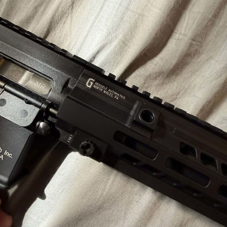 Image 3 - HK MR556 A1