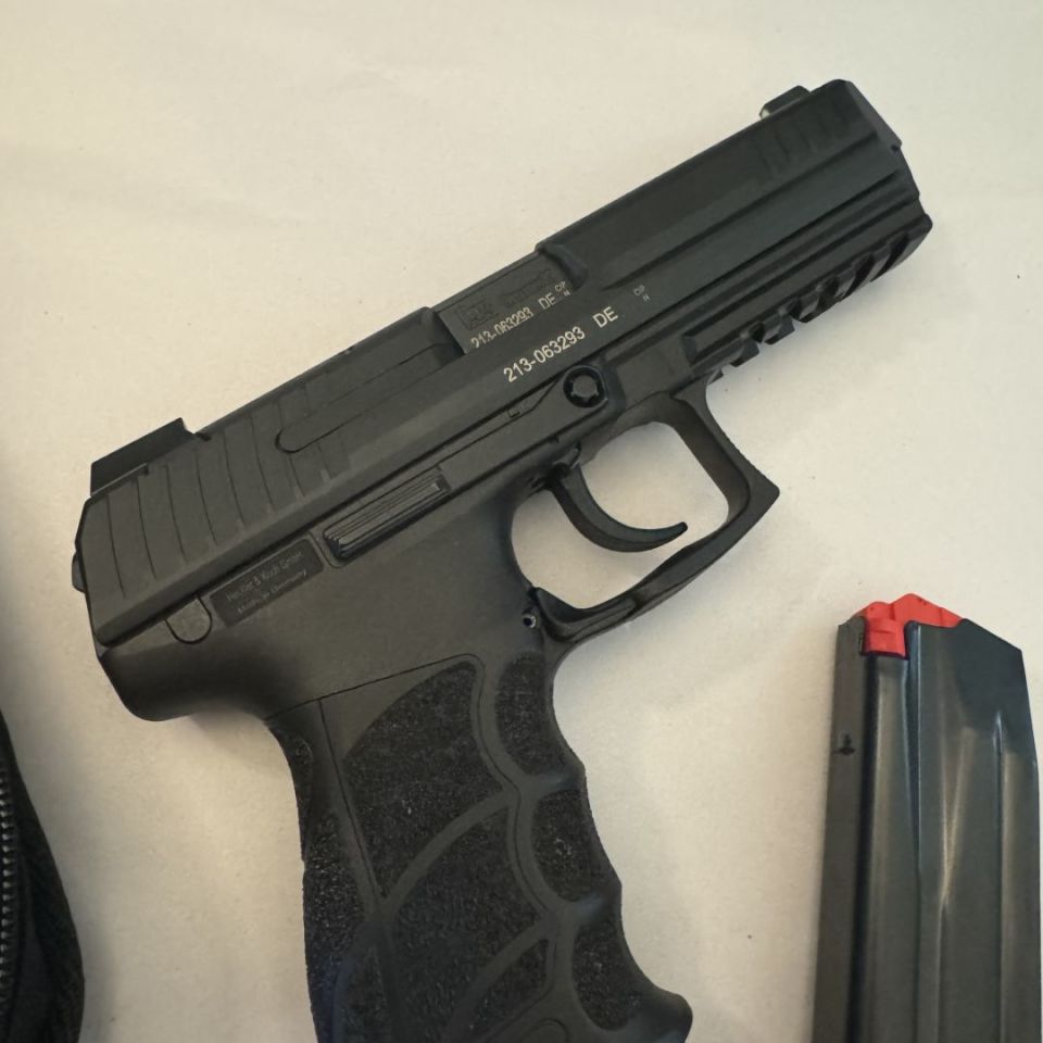 Image 3 - HK P30L v1 LEM NIB 