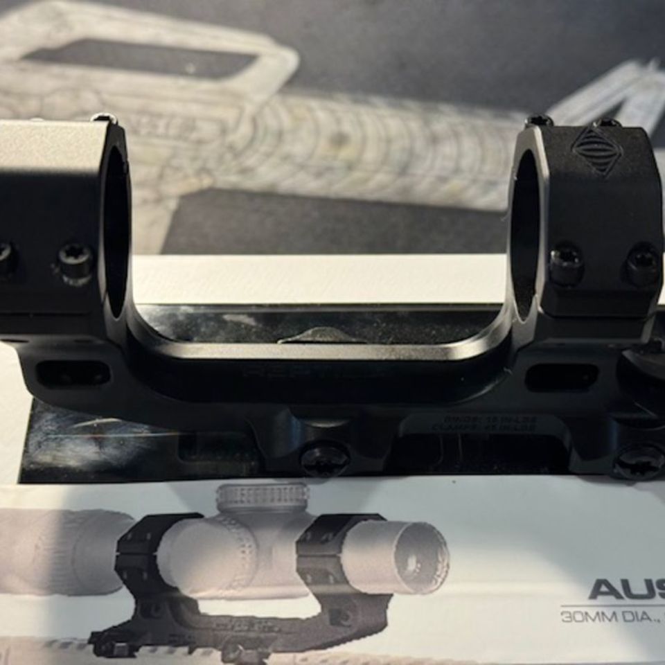 Image 1 - Reptilia 1.70 30mm mount