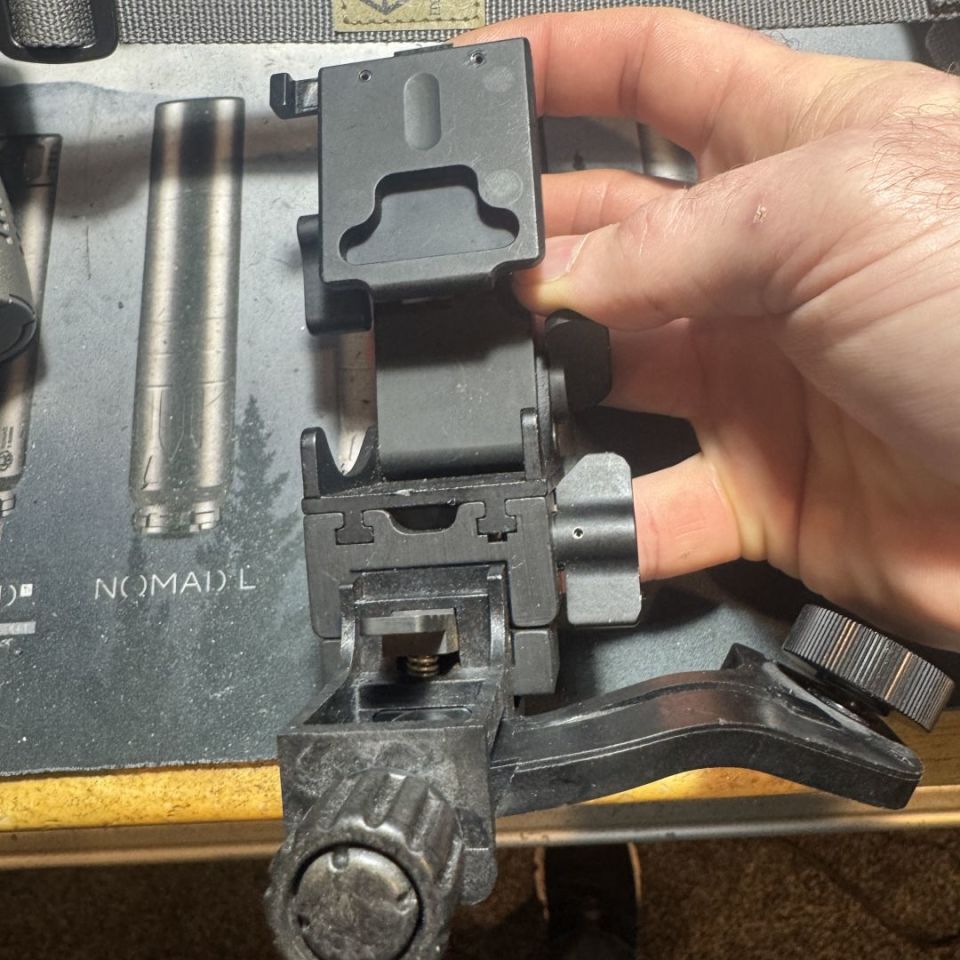 Image 3 - Norotos Mount & J Arm