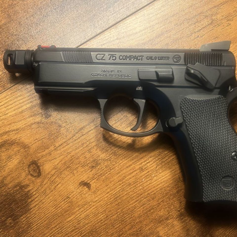 Image 4 - CZ Shadow Line Compact