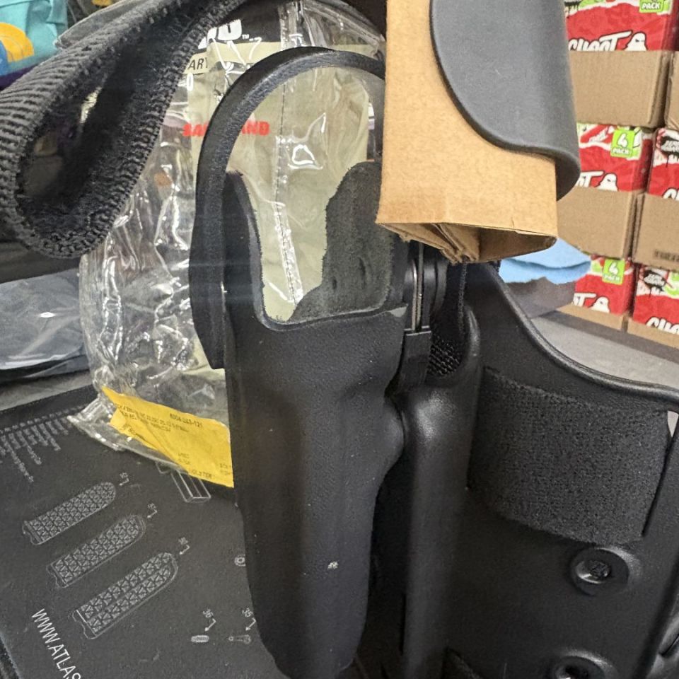 Image 5 - Safariland holster RIGHT