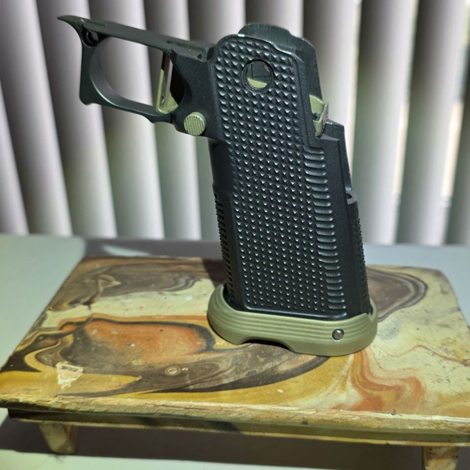 Image 2 - Cosaint Arms 2011 Alum. Grip