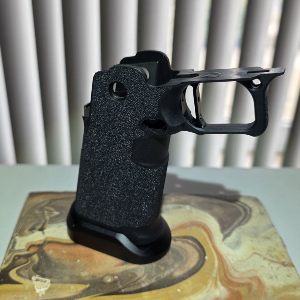 Image 1 - Prodigy/2011 grip