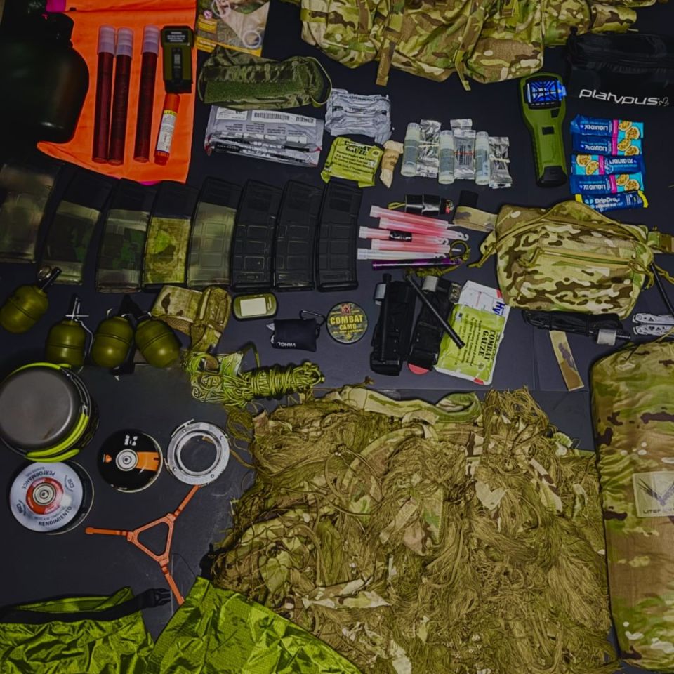 Image 2 - Jungle recon kit 