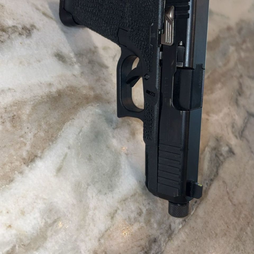 Image 2 - Glock 19 Gen 5 
