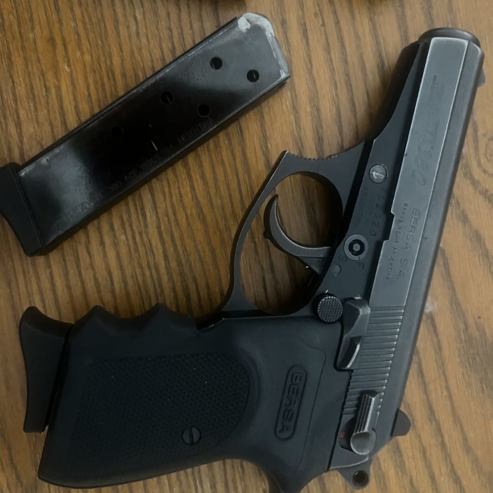 Image 3 - "akimbo" Bersa Thunder 380