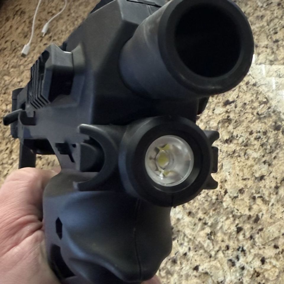 Image 3 - Micro Roni