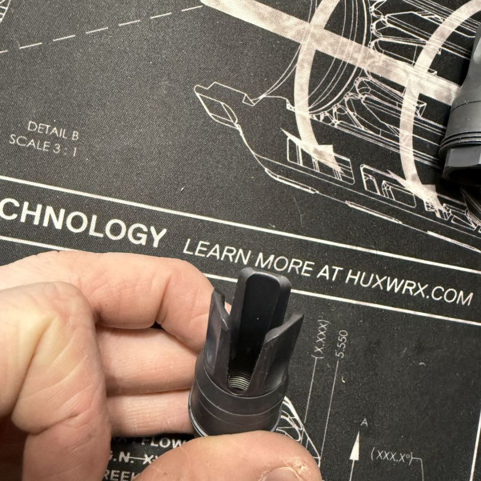 Image 4 - Sig QD flash hider 5/8x24