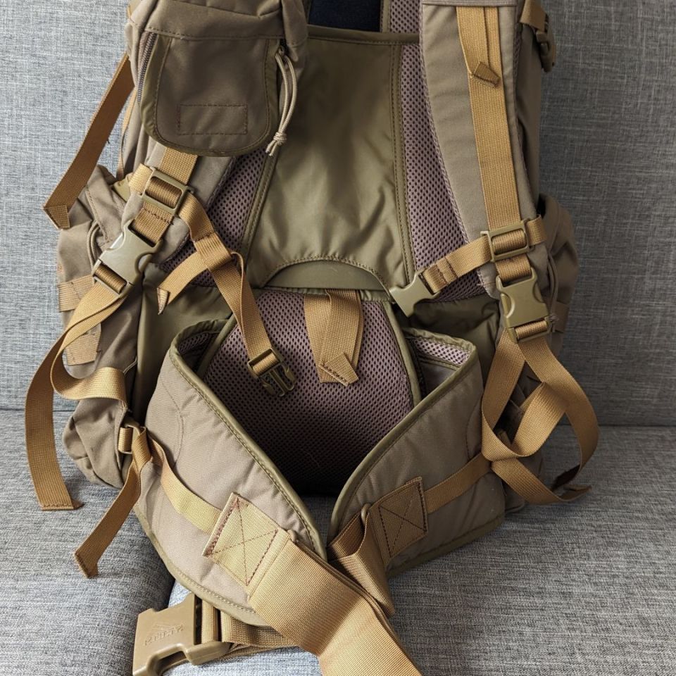 Image 2 - Kelty Raven 2500 Backpack