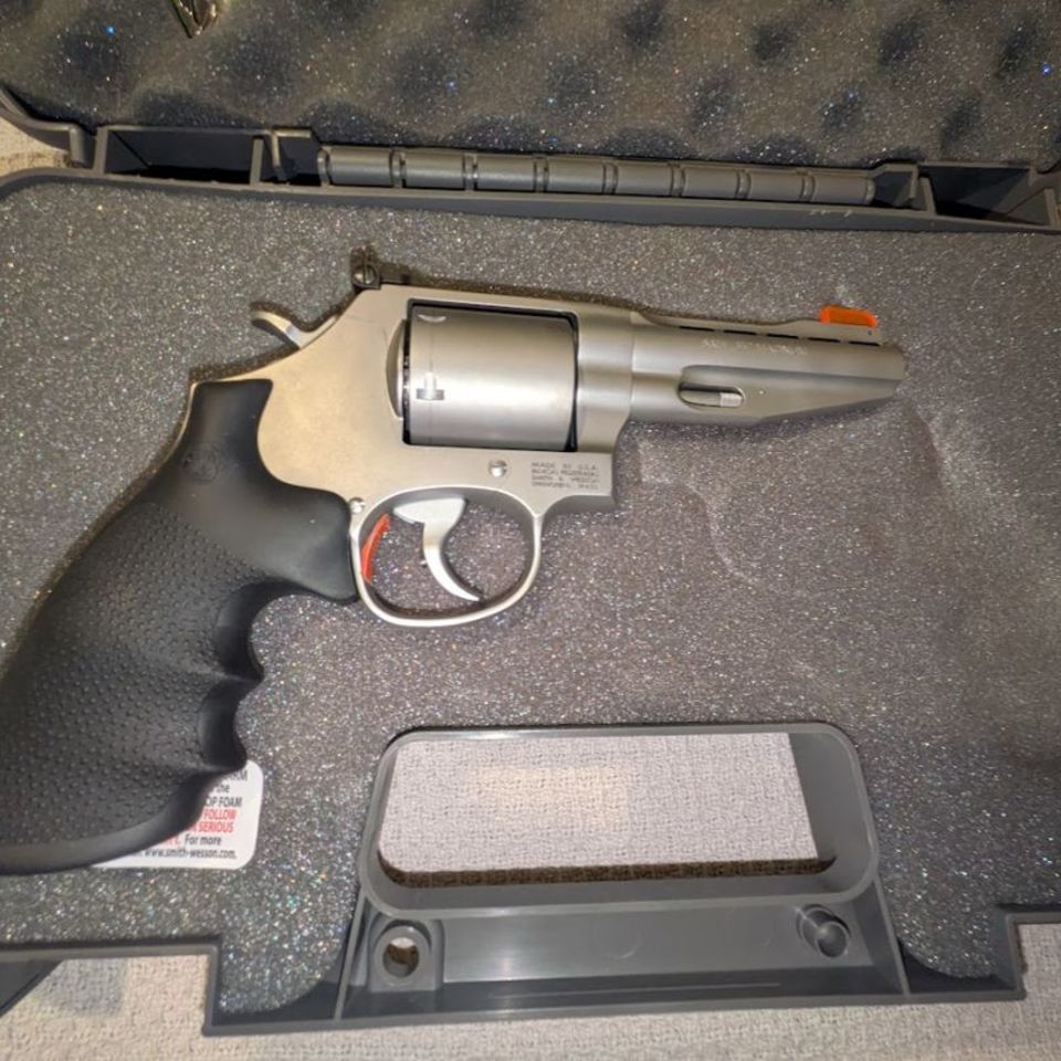 Image 2 - S&W performance center 686 4"
