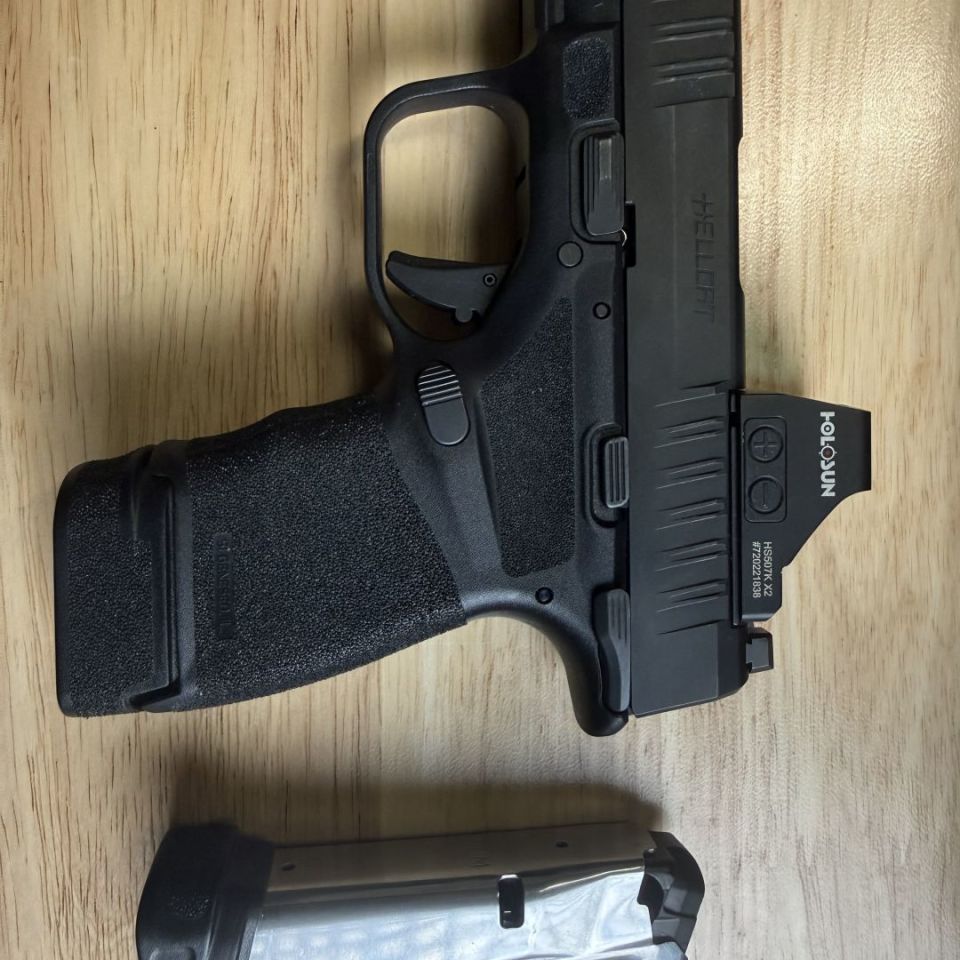 Image 3 - Springfield hellcat EDC 